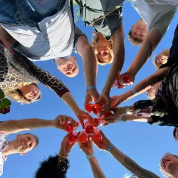 Home c7debe27 64f6 42fb ac43 6383e9b62c95